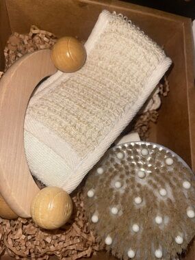 Spa kit Natural Beige Body Brush and Exfoliating band massager